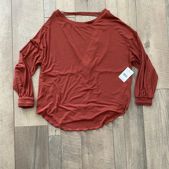 ⏰❗️🆕Free People Shimmy Shake V-Back Knit Top - Picture 5 of 8